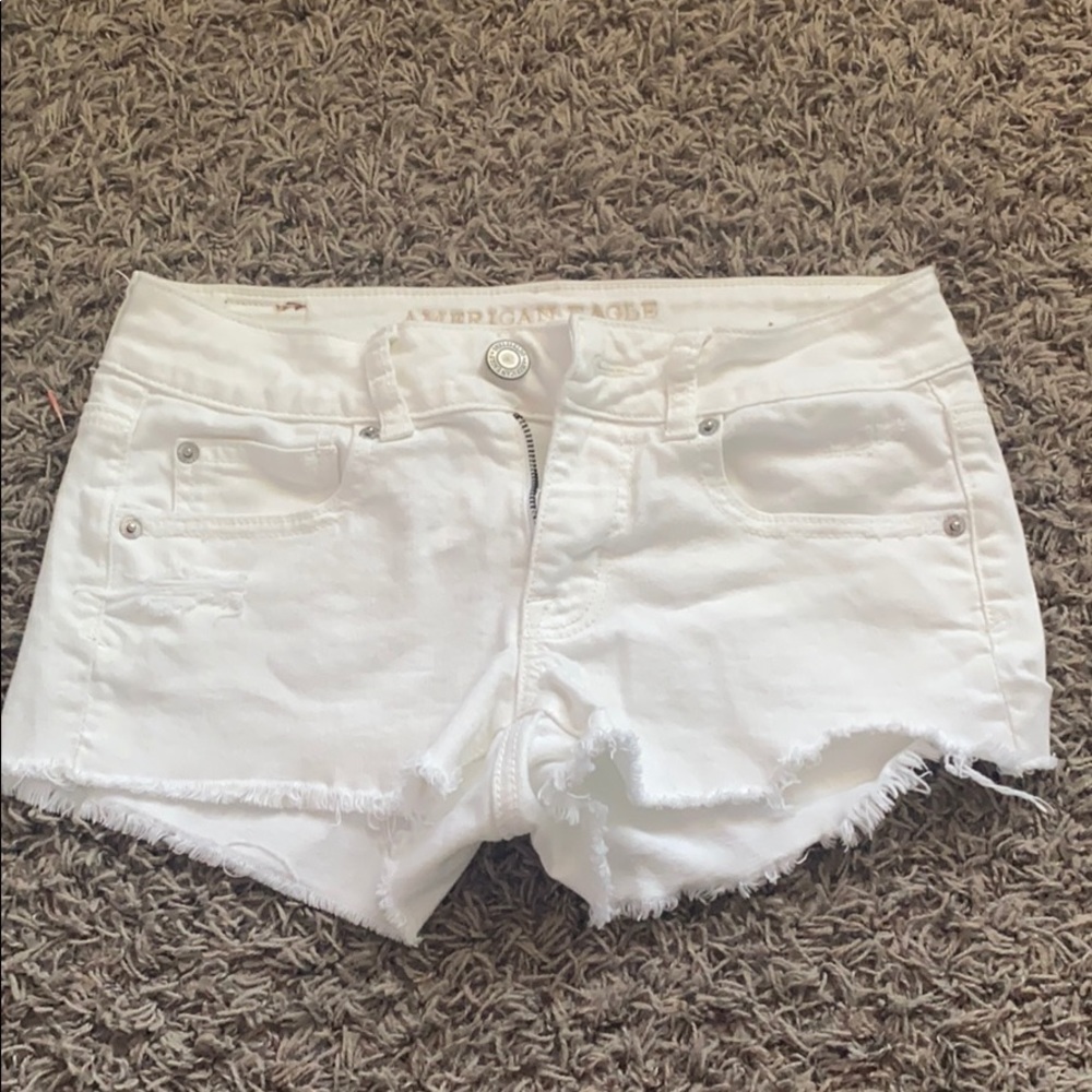 white American eagle shorts